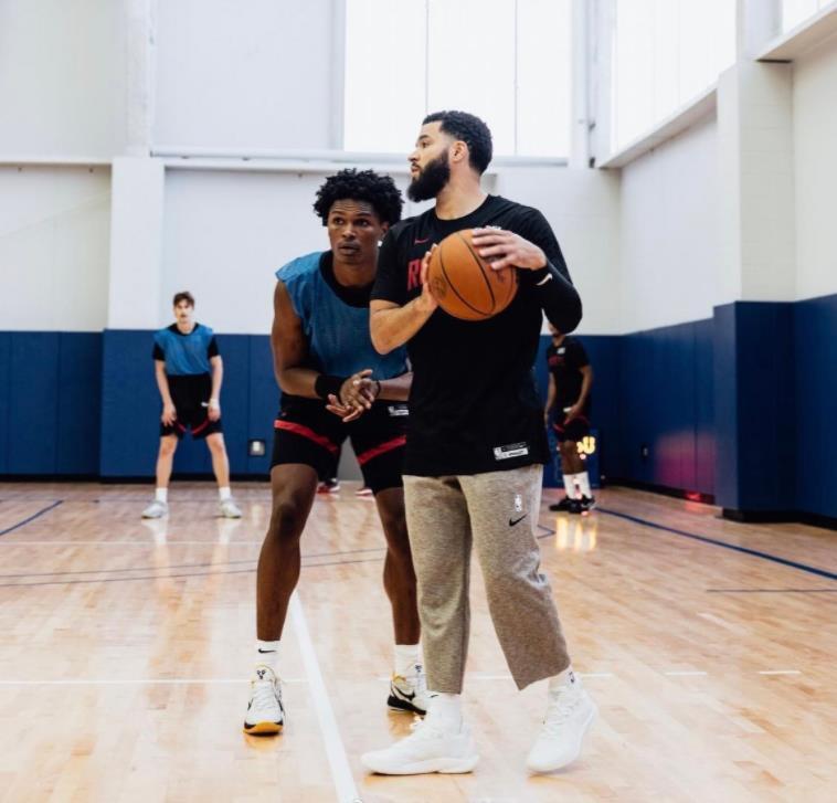 锋阿尔佩伦 锋阿尔佩伦