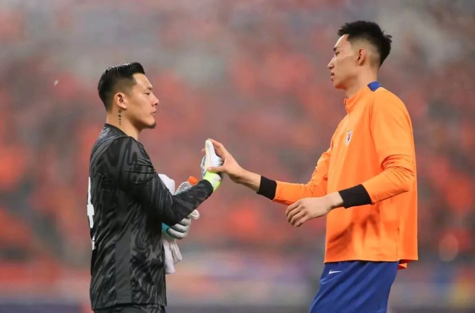 inews, 在向着好的, src