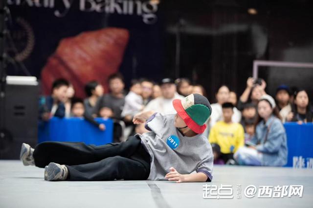 img, src, img img, src, img