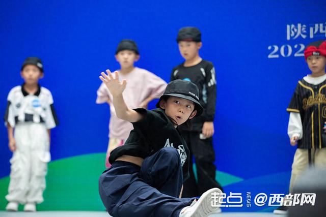 为男子霹雳, 为现场观众 为男子霹雳, 为现场观众