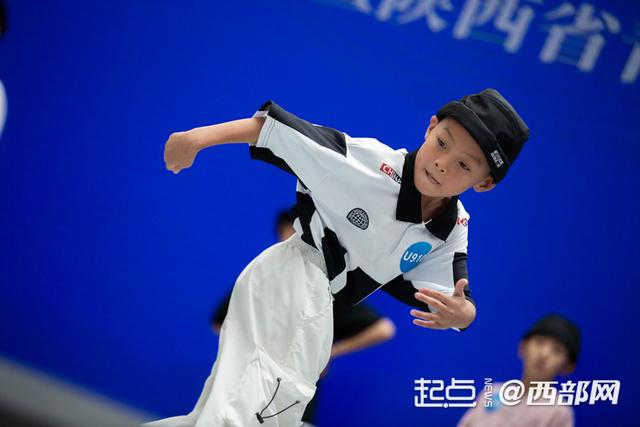 舞盛宴, 推动霹雳舞 舞盛宴, 推动霹雳舞