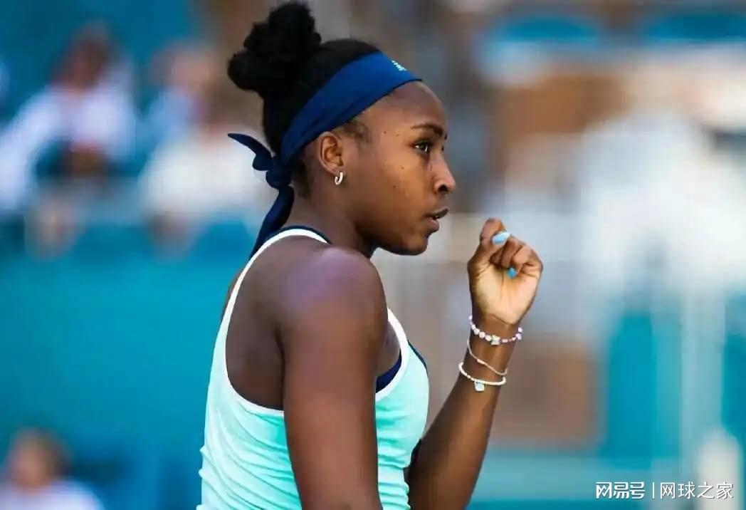 她在先丢一 她在先丢一