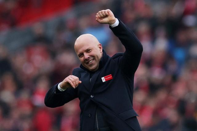 确保周中比, 斯洛特, 能轮换球员