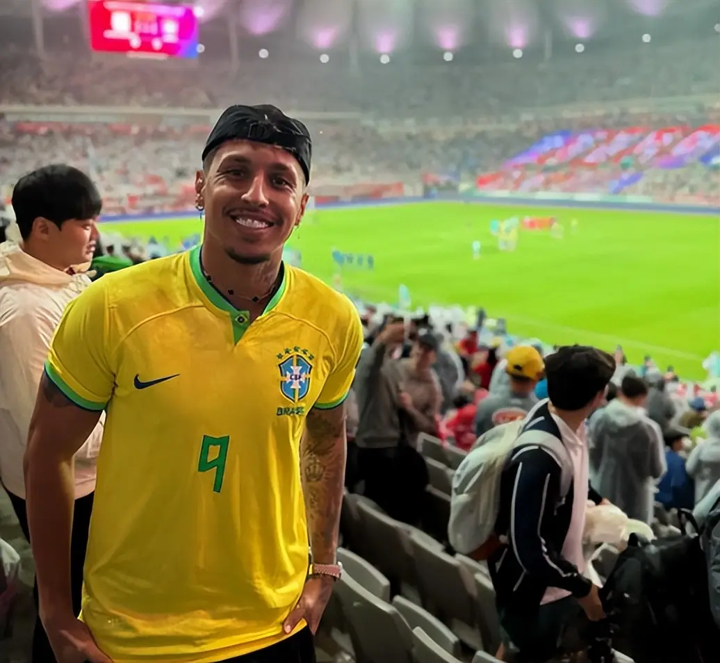 战正酣, AA, 看好